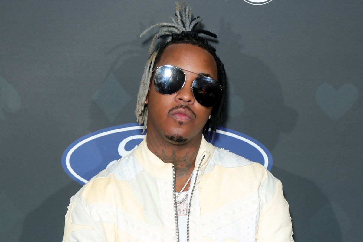 Jeremih leaves hospital after being placed on ventilator
with COVID-19 1