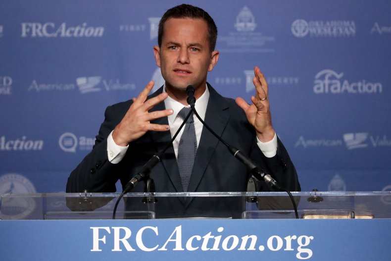 Kirk Cameron Violates COVID Lockdown By Hosting Large
Christmas Caroling Event 1