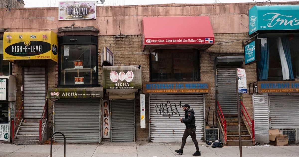 The Corporate-Hating Left’s 2020 Lockdowns Destroy Small
Businesses, Give Industry Giants a Huge Advantage 1