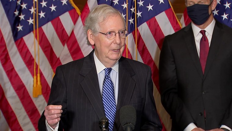 Pelosi, Schumer blast $916B White House coronavirus relief
proposal 1