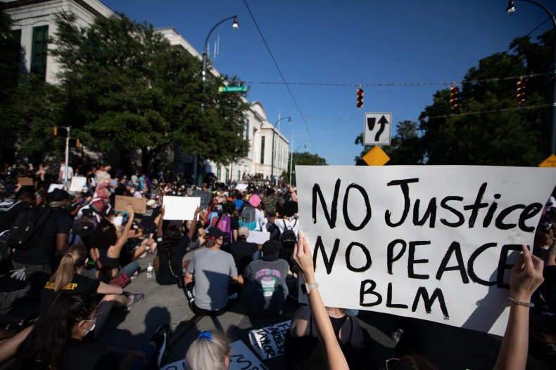 Police Officer Insults Neighbor Over Black Lives Matter
Photo on Christmas Card 1