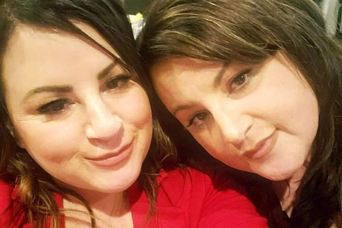 Twin sisters on front lines of pandemic contracted COVID-19,
but only one survived 1