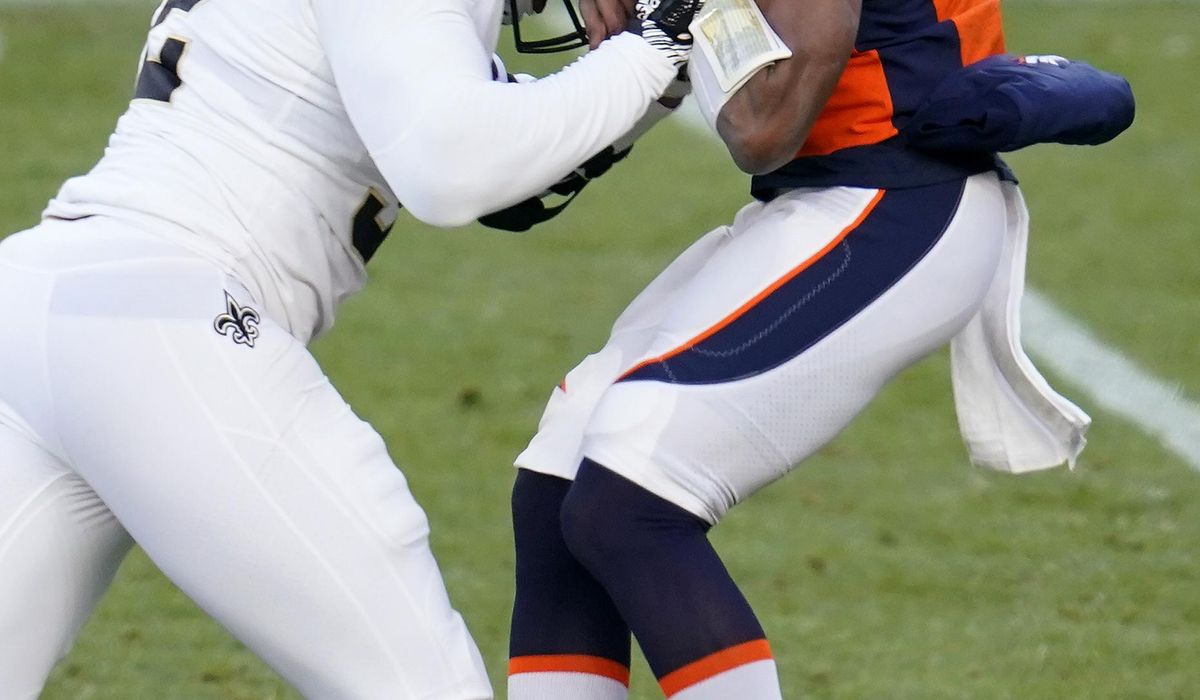 Broncos activate 3 QBs following COVID-19 rules
violations 1