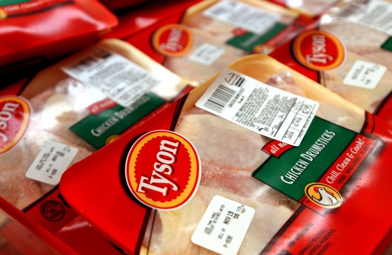 Tyson Fires 7 Employees Accused of Betting on COVID-19
Spread Among Workers 1