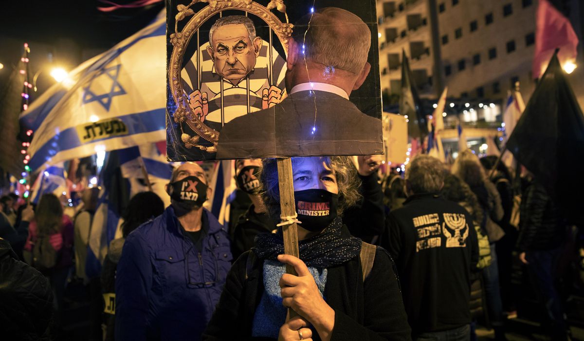 More Netanyahu protests as Israel edges toward snap
election 1