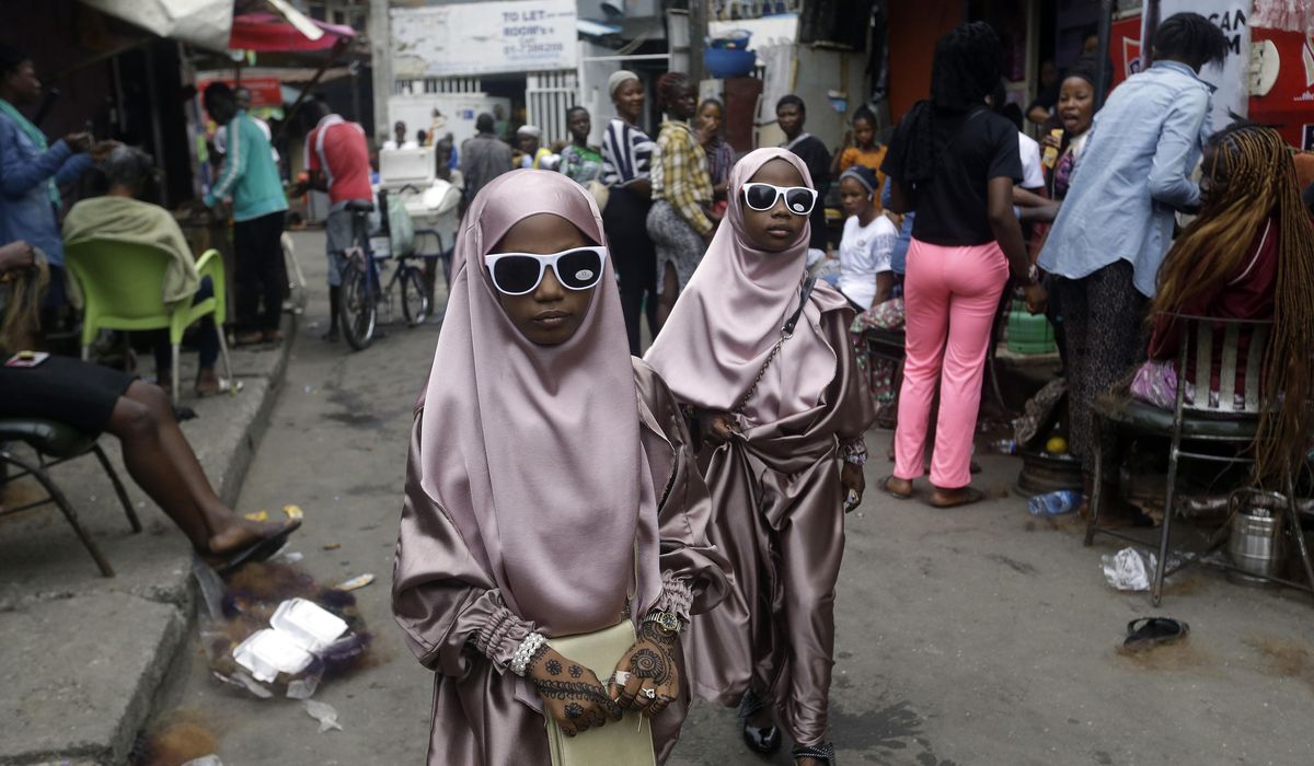 AP PHOTOS: Africa weathers COVID-19 storm in 2020 1