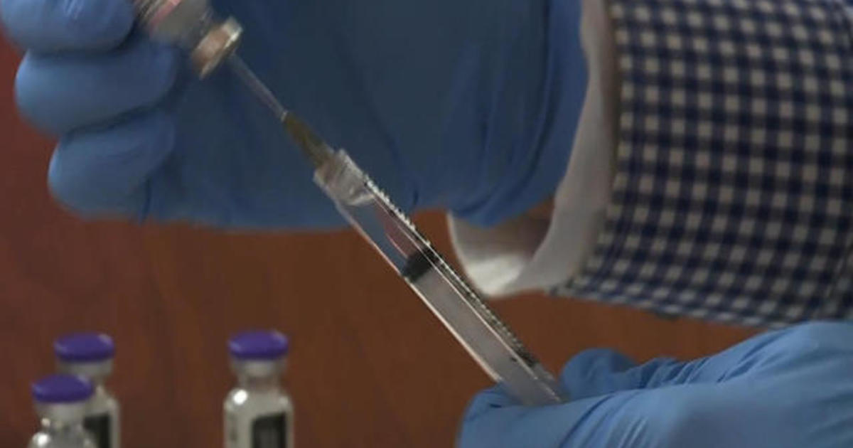 Vaccinations still lagging as U.S. COVID-19 cases surpass 20
million 1