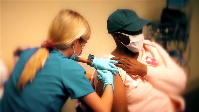 U.S. is in a 'race against time' with new coronavirus
variants, scientists warn 1
