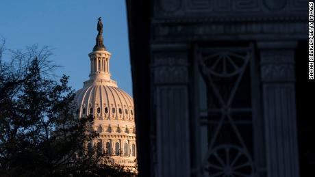 US Capitol security review set to call for adding more than
1,000 police officers and retractable fencing 1