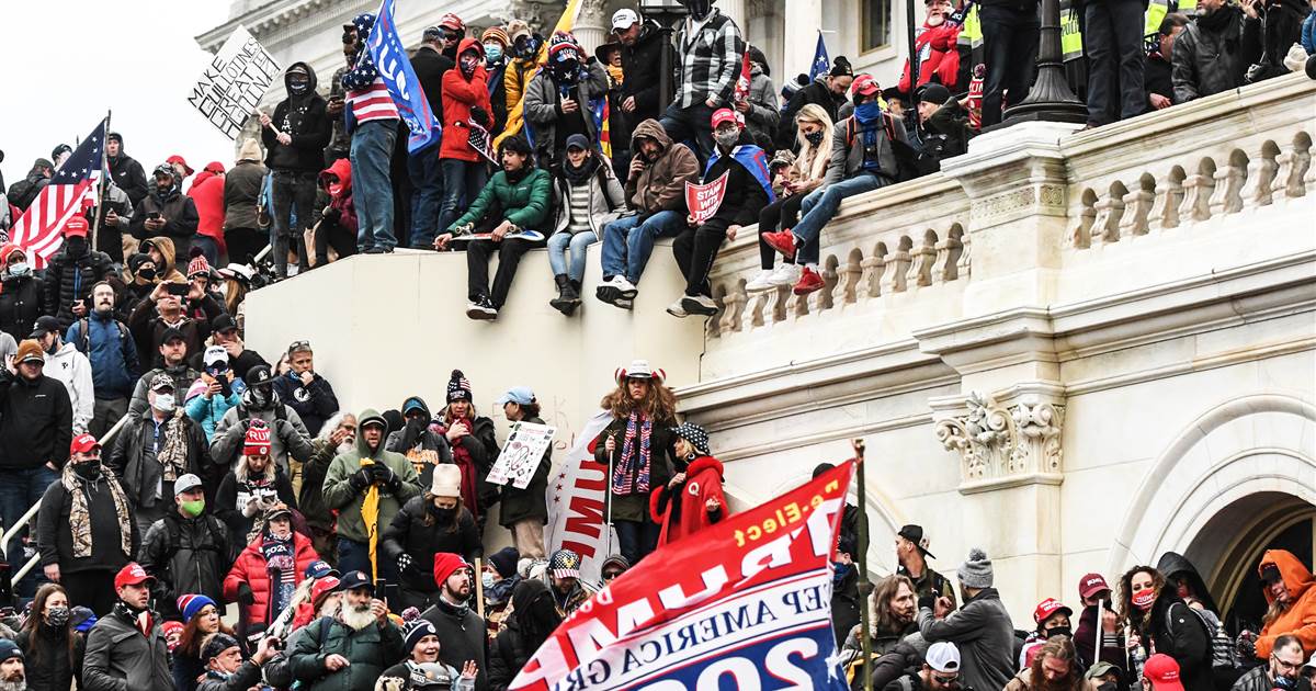 People turn in family members, ex-partners they recognize in
Capitol riot footage 1