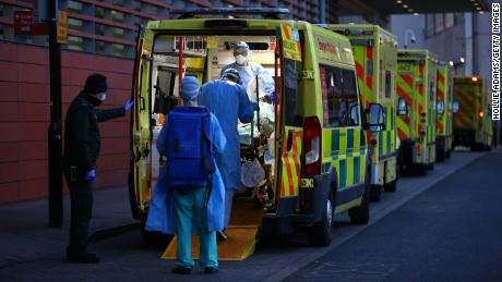 New Covid-19 case counts drop, but variants loom. So a
vaccine maker is working on another booster 1 New Covid-19 case counts drop, but variants loom. So a
vaccine maker is working on another booster 1