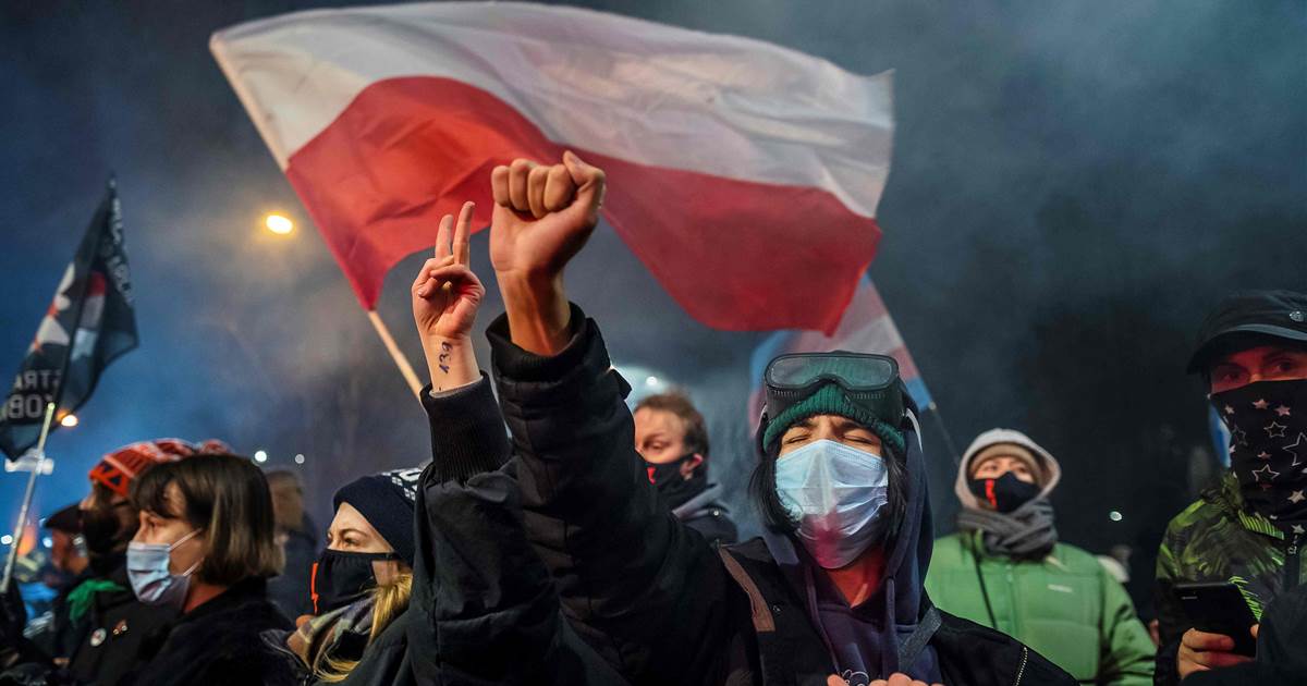 Poland to enforce near-total abortion ban, triggering
widespread protests 1
