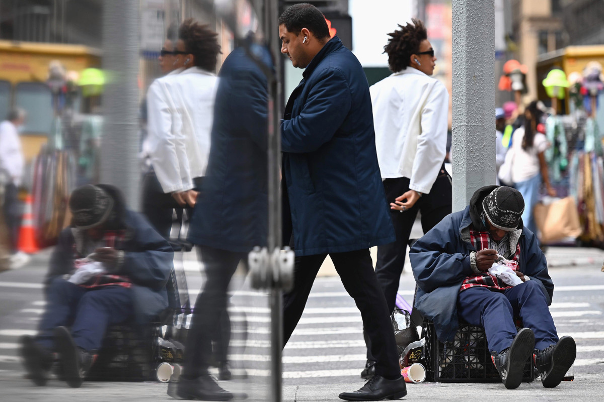 COVID-19 crisis could spark record spike in inequality,
Oxfam warns 1