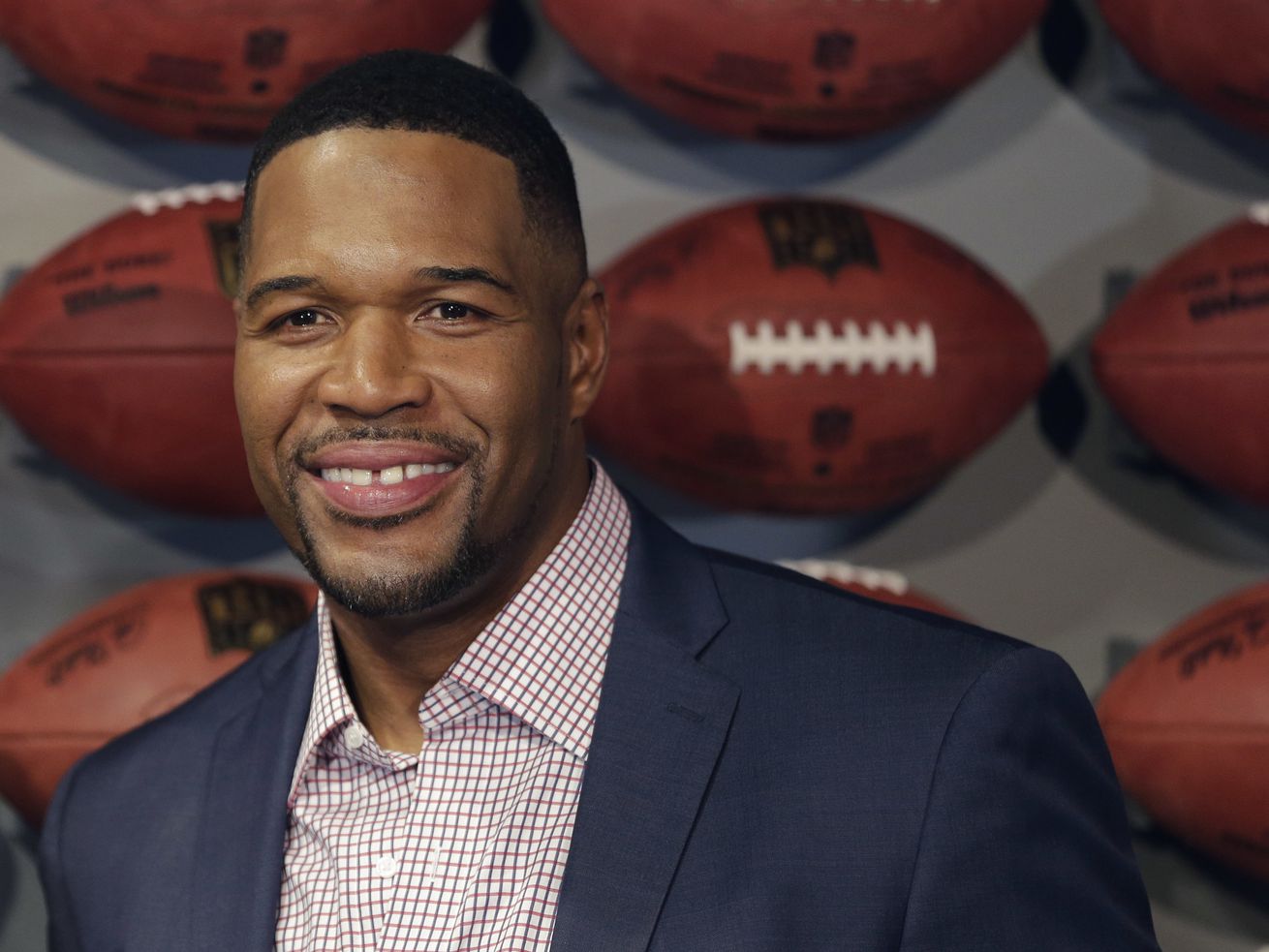 Michael Strahan tests positive for COVID-19 1