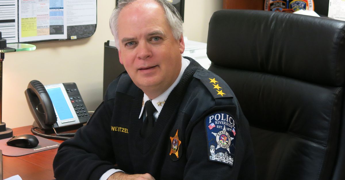 Riverside, other suburbs struggling with anti-cop sentiment
in recruiting, keeping officers 1
