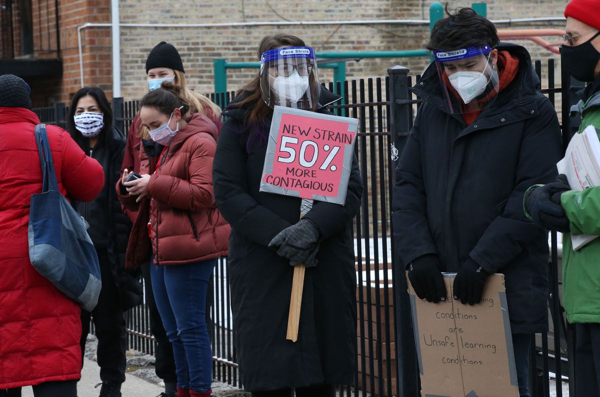 Chicago Public Schools announces teacher vaccinations to
begin in February, as union preps for possible walkout 1 Chicago Public Schools announces teacher vaccinations to
begin in February, as union preps for possible walkout 1