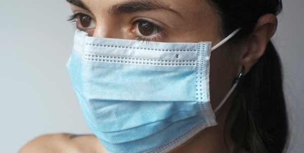 CBS medical editor says Americans should wear 2 face
masks 1