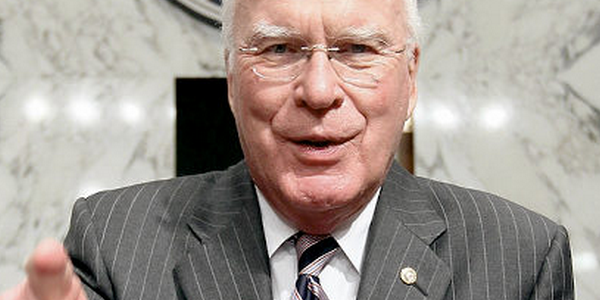 Sen. Patrick Leahy, Trump-impeachment presiding officer,
taken to hospital 1