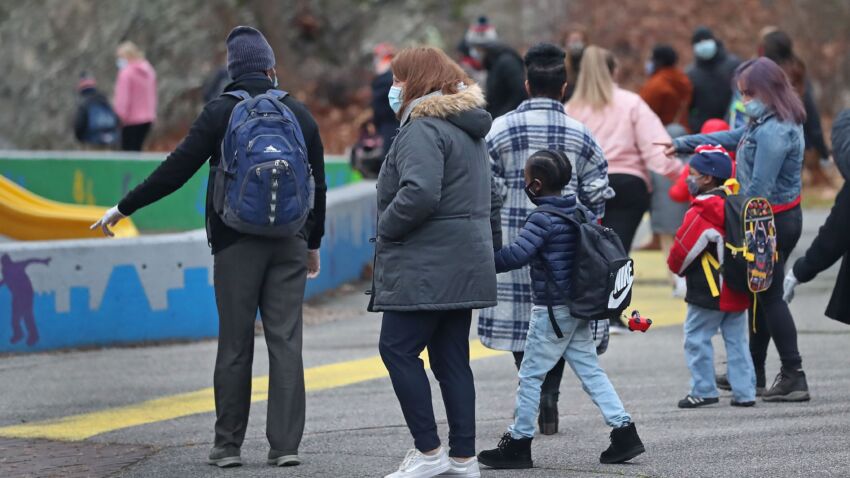 Mass. reports 624 new COVID-19 cases among students, 345
among school staff across the state 1