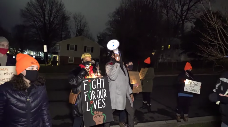 Protesters Threaten Hawley’s Wife and Child 1