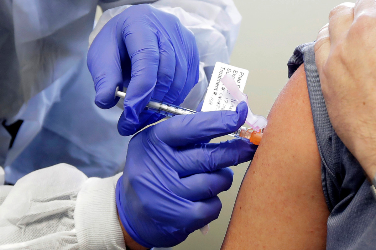 Hospital forced to use or lose hundreds of COVID-19 vaccines
after freezer breaks 1