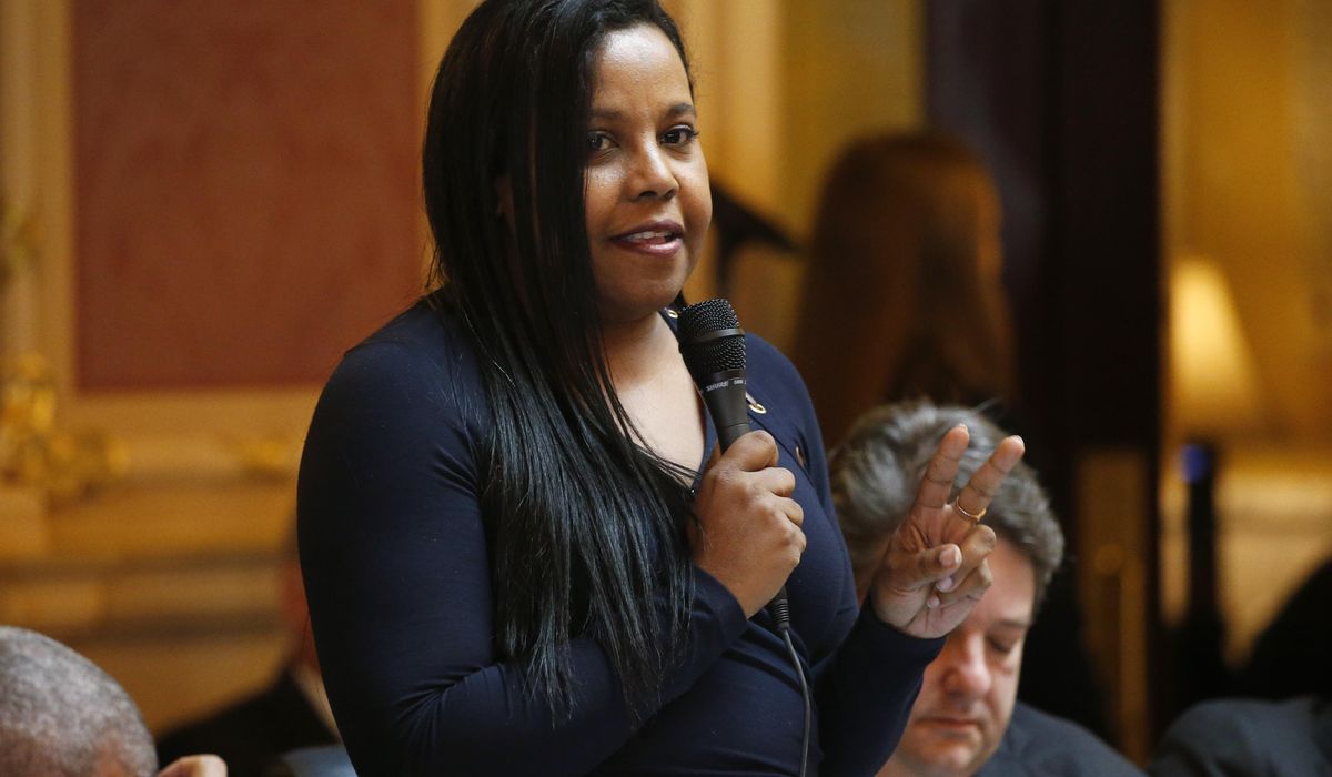 Bill to add Virginia appeals court judges draws GOP
protests 1