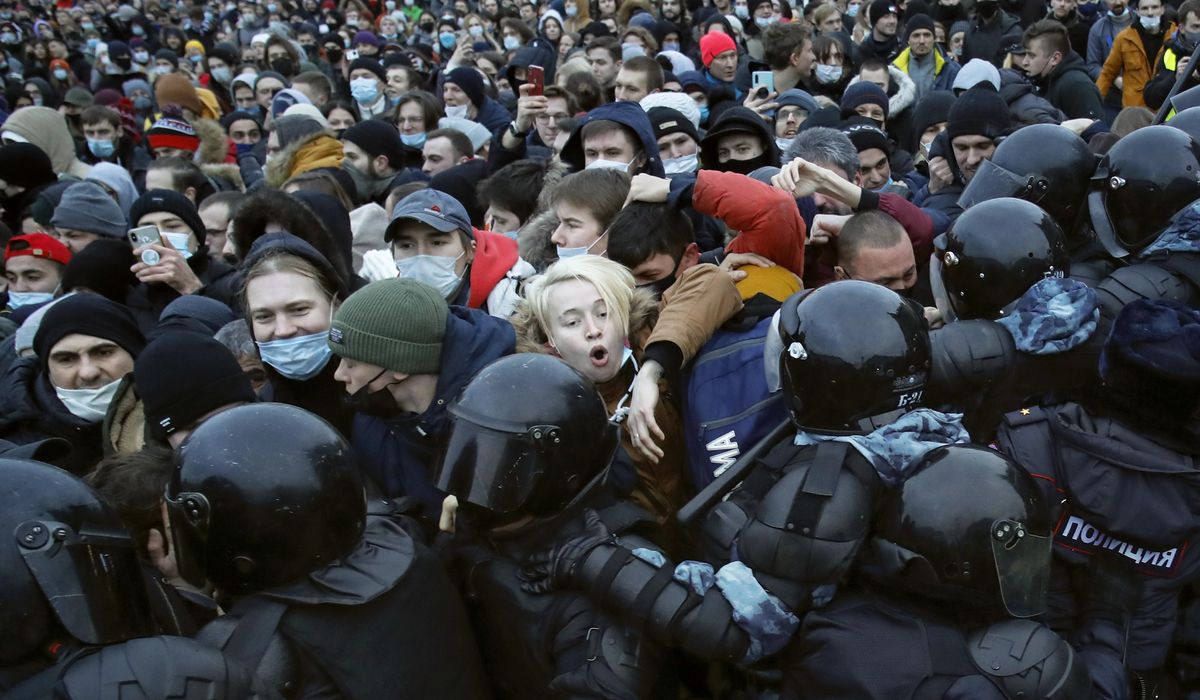 Navalny's team calls new protests in Russia for his
release 1