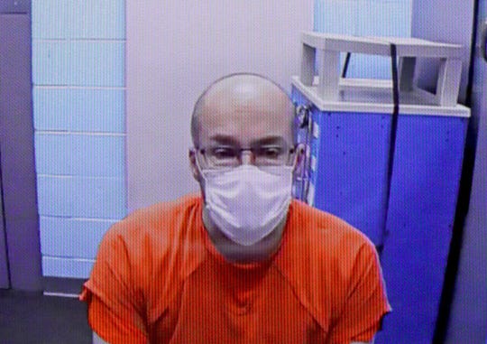 Wisconsin pharmacist who tried to spoil 500 COVID-19 vaccine
doses pleads guilty to federal tampering charges 1