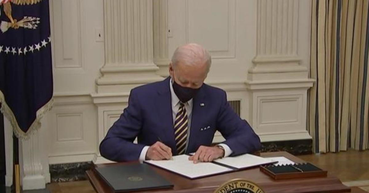 Biden signs nearly 30 executive orders, seeks GOP approval
for COVID-19 relief bill 1