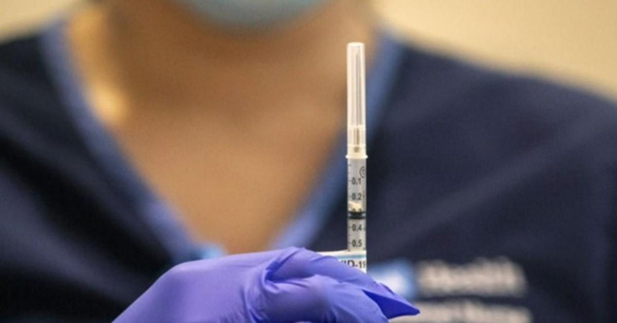 Experts say COVID-19 vaccine is not the sole answer to the
pandemic 1