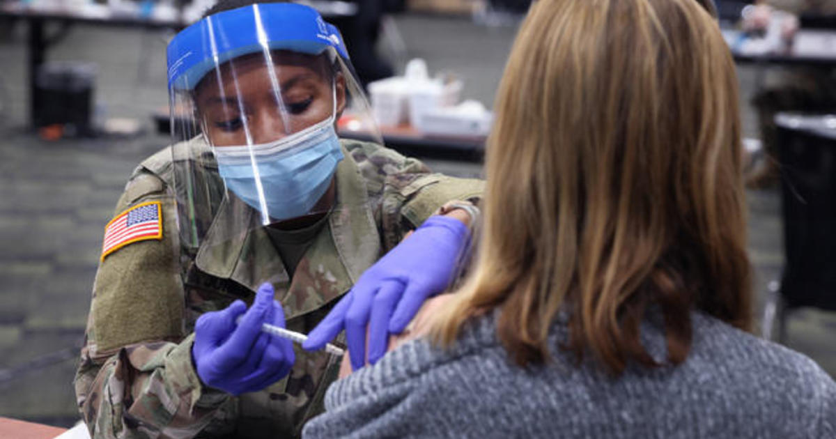Top U.S. health experts issue dire COVID-19 death
forecast 1
