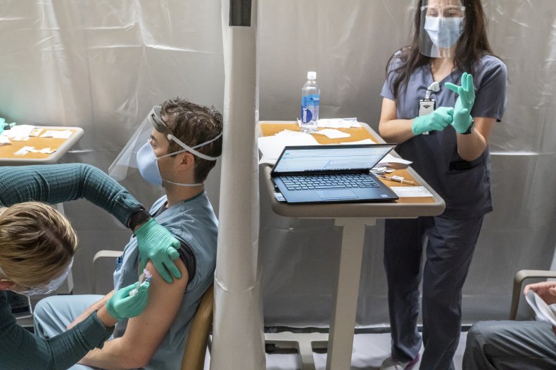 Oregon Hospitals Warn State's COVID-19 Vaccination Plan
Could Trigger 'Potential Chaos' 1