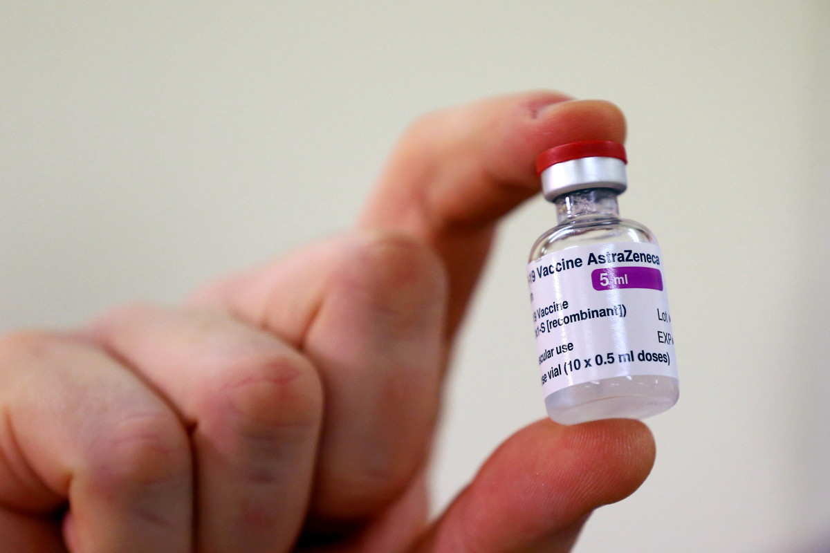 COVID-19 vaccine’s effect on South African strain still
unknown, scientist says 1