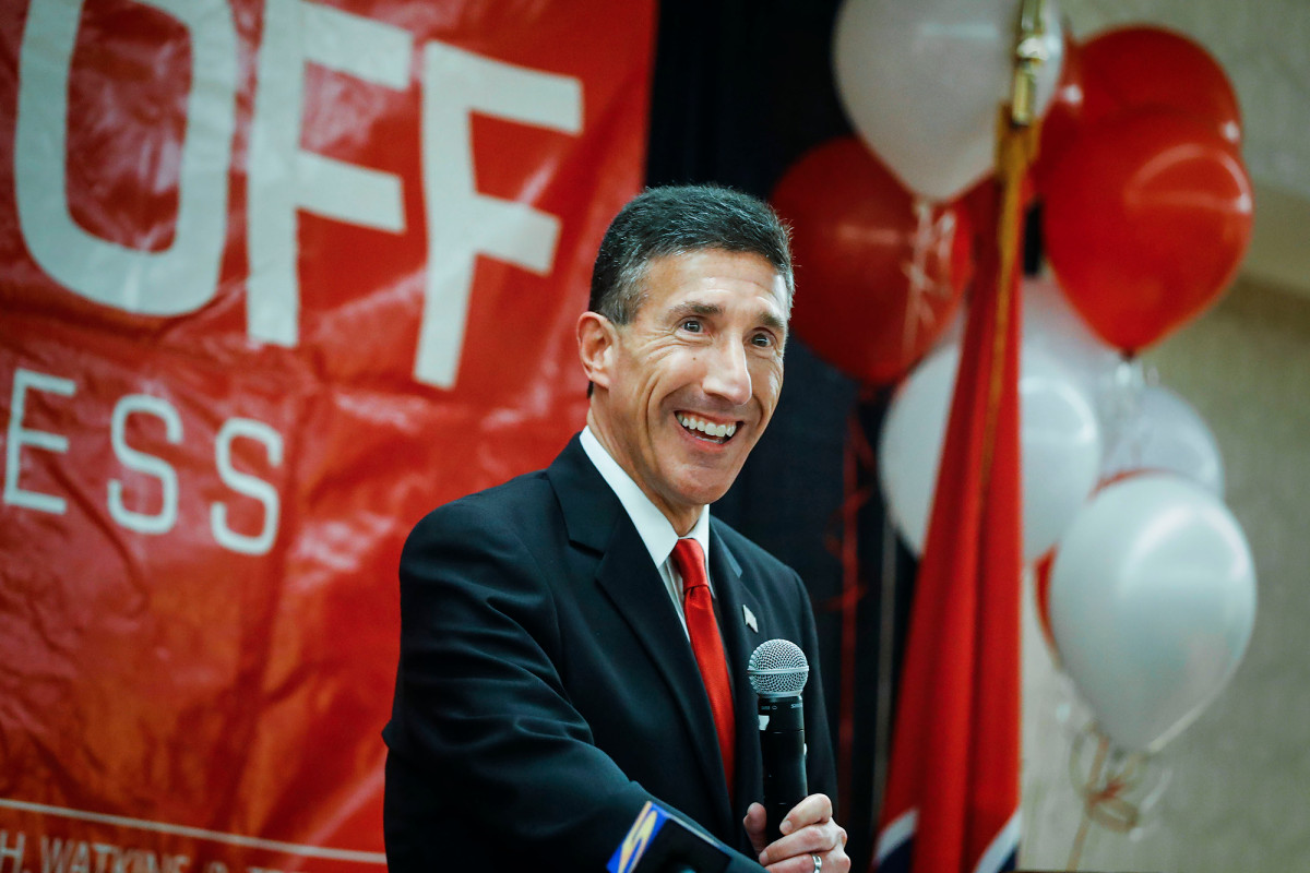 Tennessee Rep. David Kustoff in self-quarantine after
testing negative for COVID-19 1