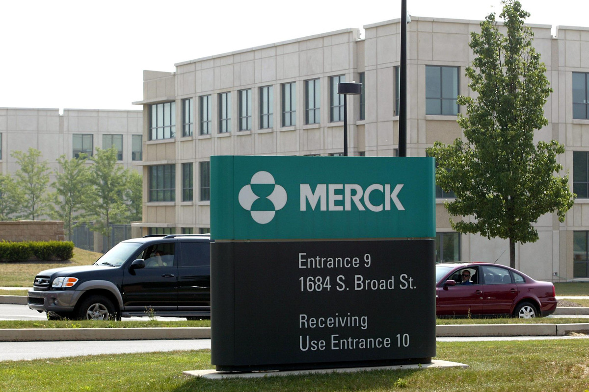 Merck scraps COVID-19 vaccines that produced ‘inferior’
immune response 1