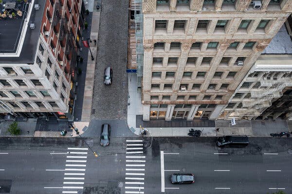 What is the Future of Offices When Workers Have a
Choice? 1