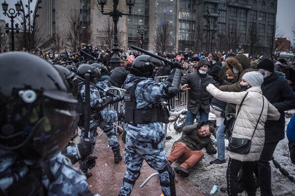 Pro-Navalny Protest Photos: Wave of Anger Rolls Across
Russia 1