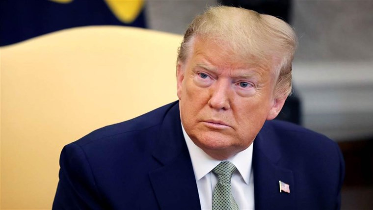 Trump pardons Steve Bannon along with dozens of others in
final hours in office 1