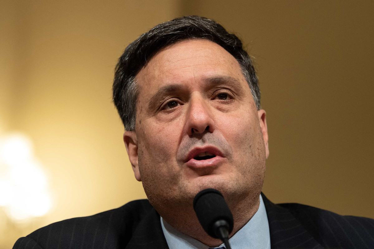 WH Chief of Staff Klain defends teachers unions’ reopening
COVID concerns 1 WH Chief of Staff Klain defends teachers unions’ reopening
COVID concerns 1