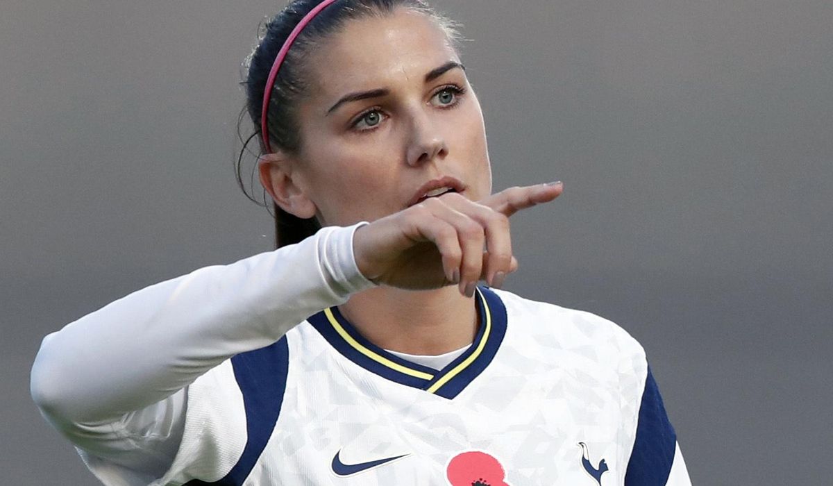 Alex Morgan says her family has contracted the
coronavirus 1