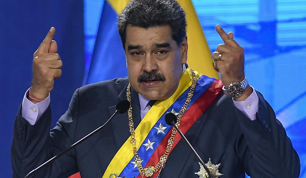 Maduro's 'miracle' treatment for COVID-19 draws
skeptics 1
