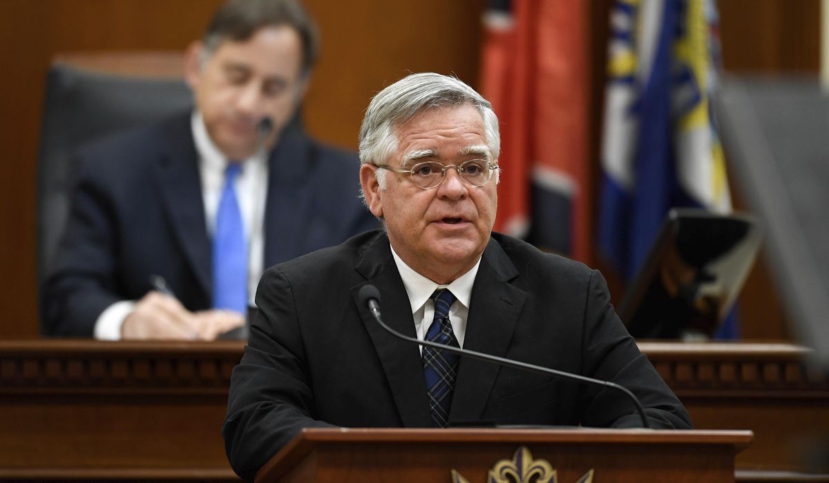 Nashville mayor in quarantine after wife contracts
virus 1