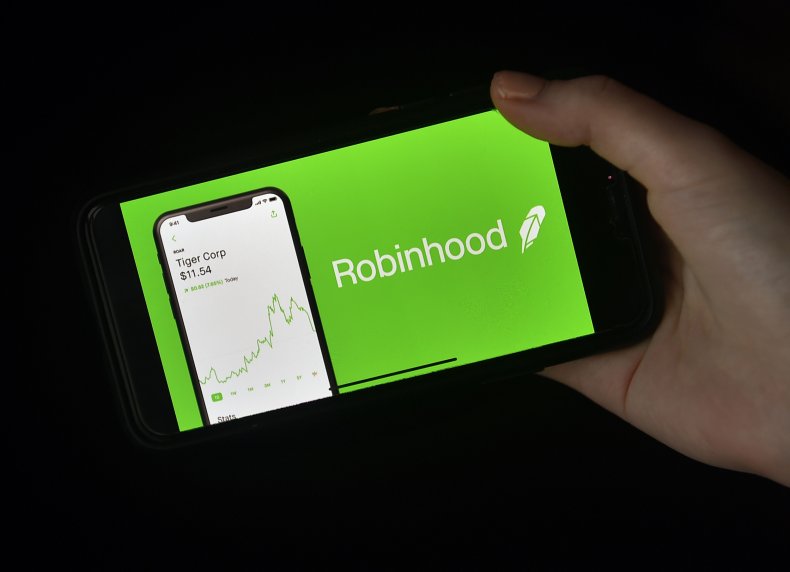 As Robinhood Class-Action Lawsuits Begin, Here's What You
Need to Know 1