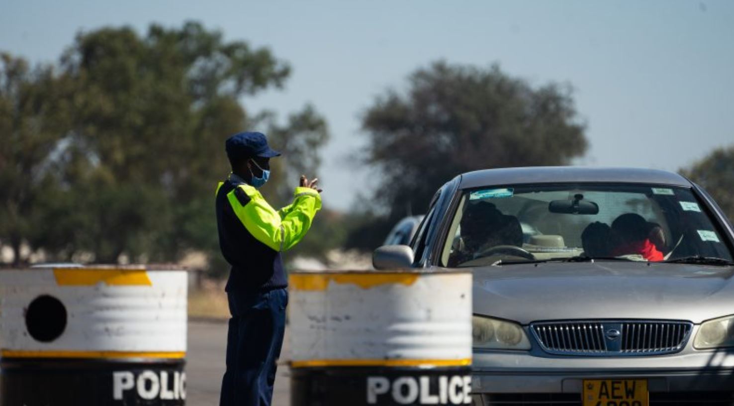 Lockdown to Shutdown: How COVID-19 Stifled Digital Rights in
Zimbabwe 1