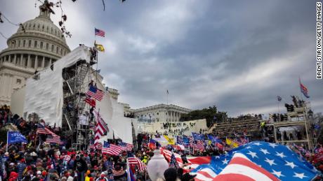 Capitol riot defendant has history of intimidating
lawmakers, made racist speech at public hearing 1