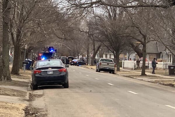 3 Wichita Officers Hurt in 'Possible Explosion,' Officials
Say 1