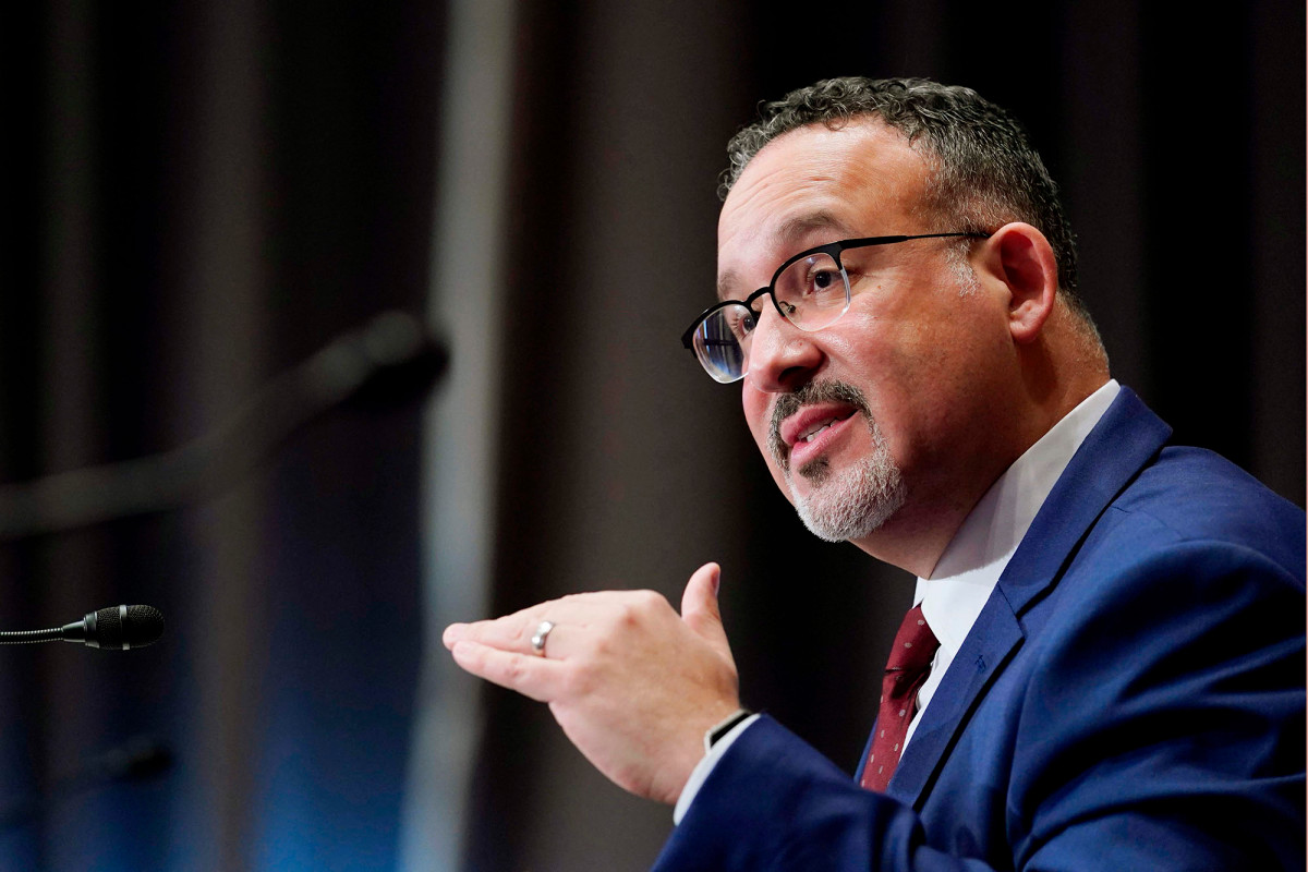 Biden’s would-be education secretary pioneered classroom
race theory 1