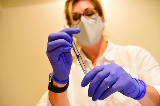 US is getting a 3rd COVID-19 vaccine: Which one is the
best? 1