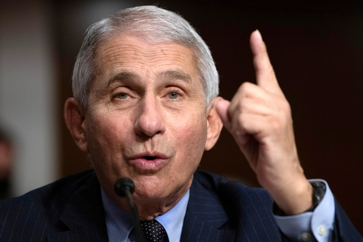 People who had COVID-19 may only need one vaccine dose,
Fauci says 1