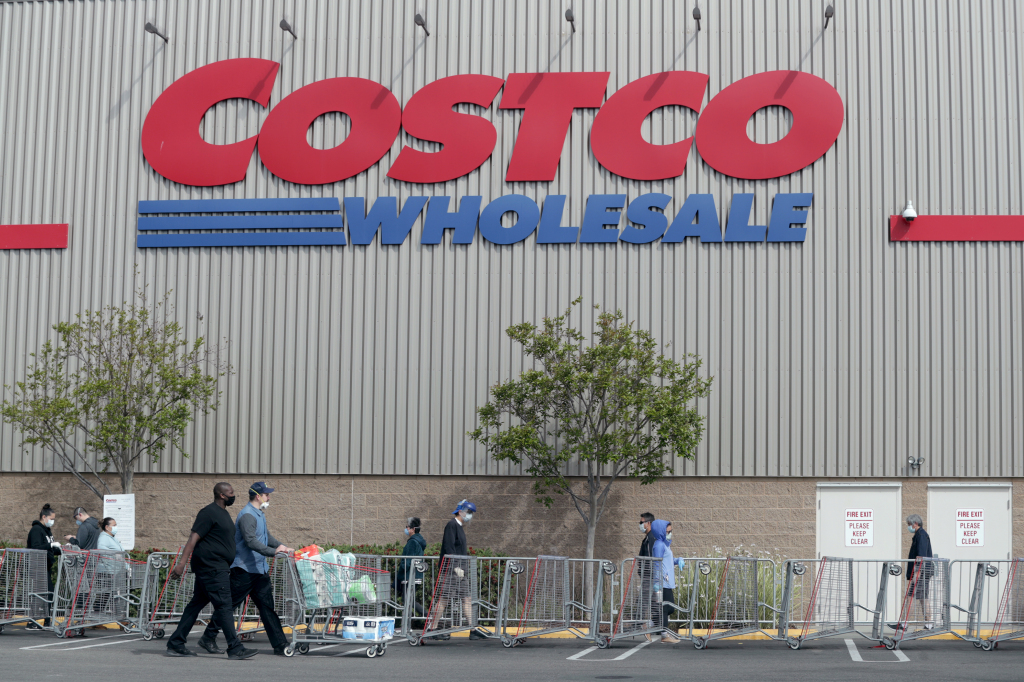 Costco begins offering COVID-19 vaccines in the Bay
Area 1